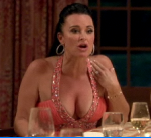 Kyle Richards Hawaii Dinner Dress Kyle Richards Hawaii Dinner Dress1 Kyle Richards Coral Hawaii Dinner Party Dress