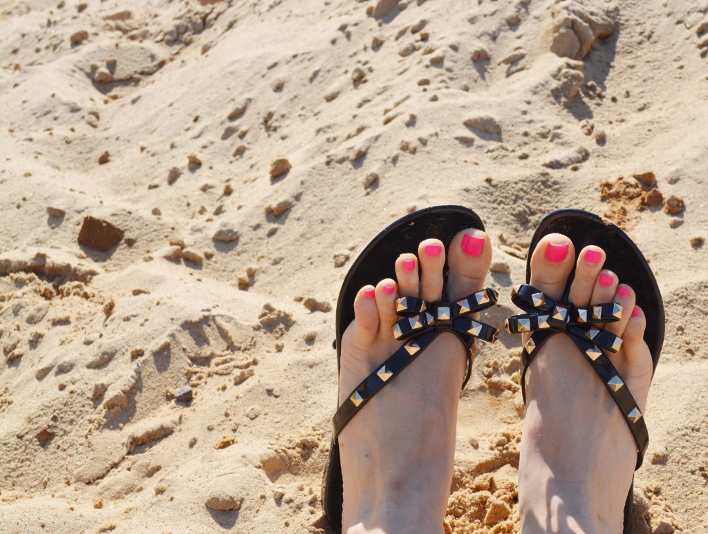 studded flip flops with bow
