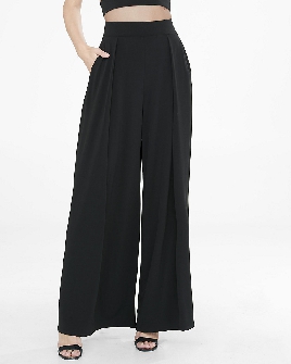 top on wide leg jeans