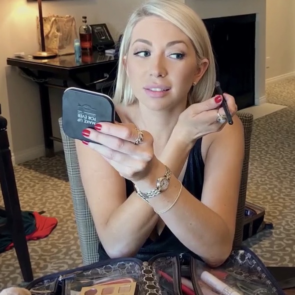 Stassi Schroeder's Compact and Makeup Getting Ready on the Vanderpump Rules Finale