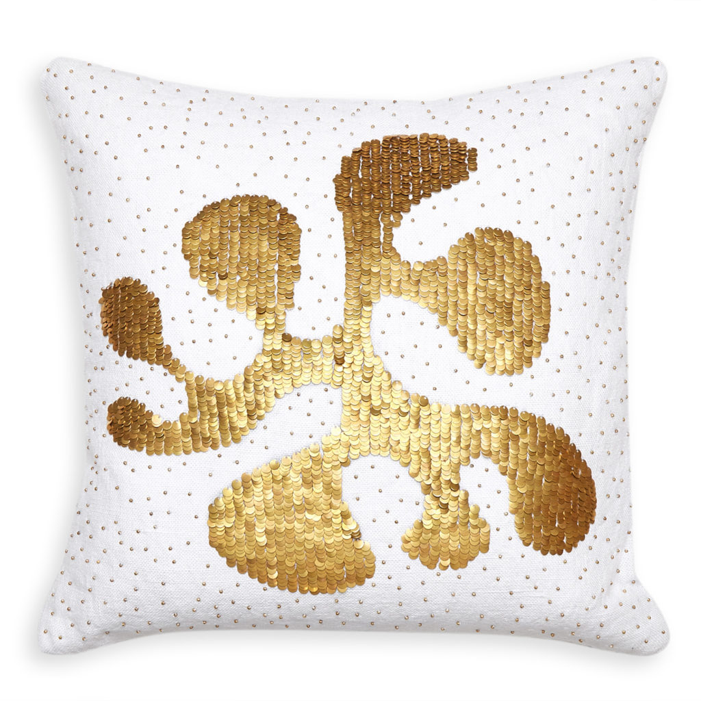 Kelly Dodd’s Gold Sequin And White Pillow Talking With Vicki Gunvalson