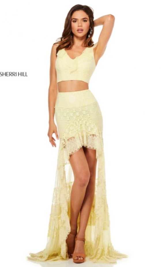 Demi Burnett's Yellow Lace Two Piece Dress
