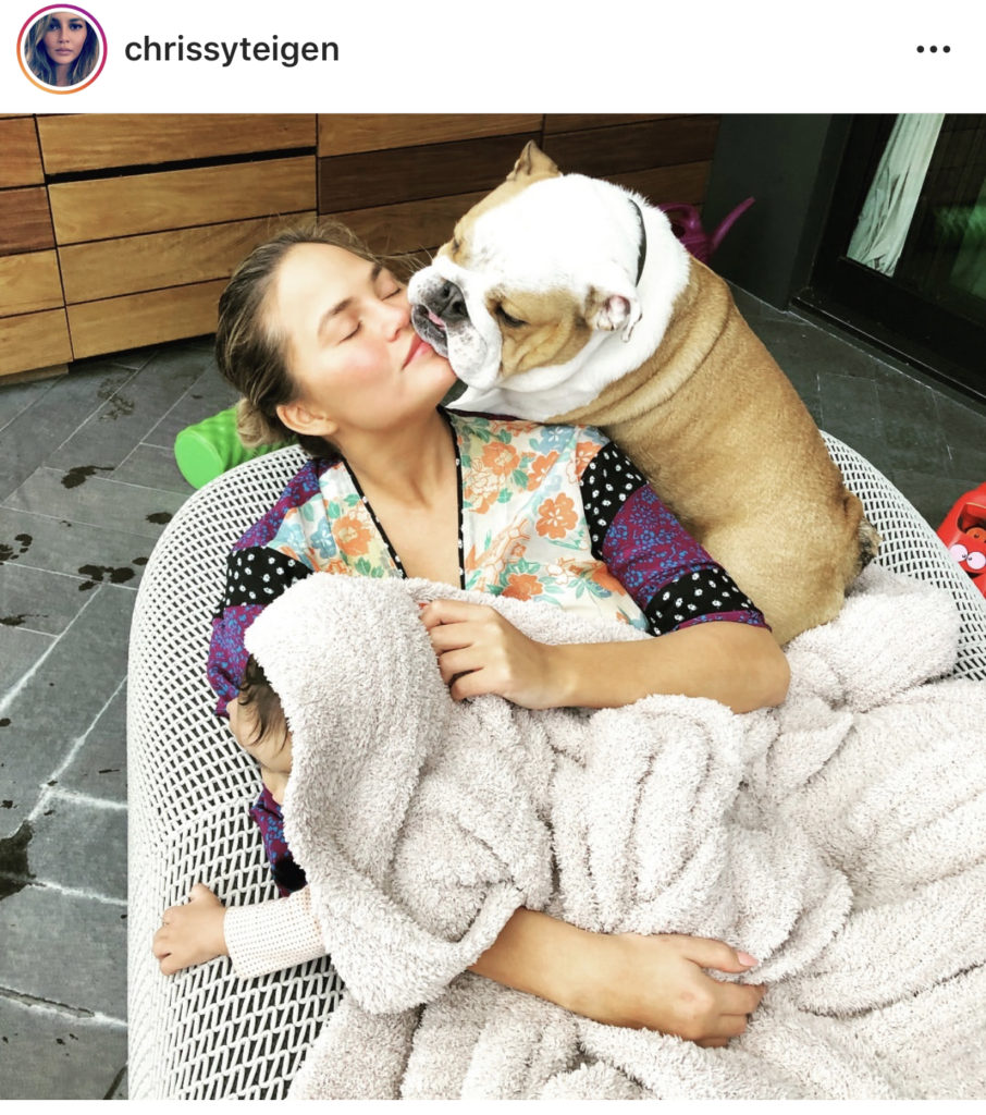 Chrissy Teigen’s Beige Blanket On Instagram