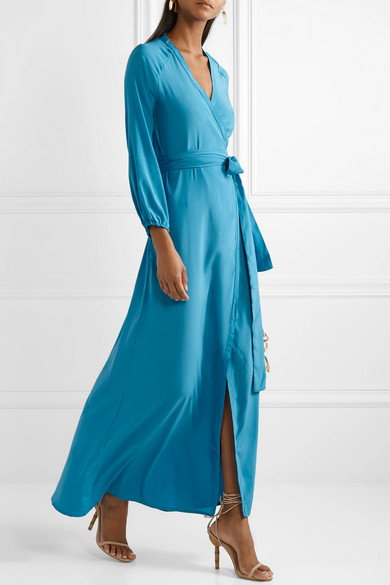 Madison LeCroy’s Blue Maxi Wrap Dress