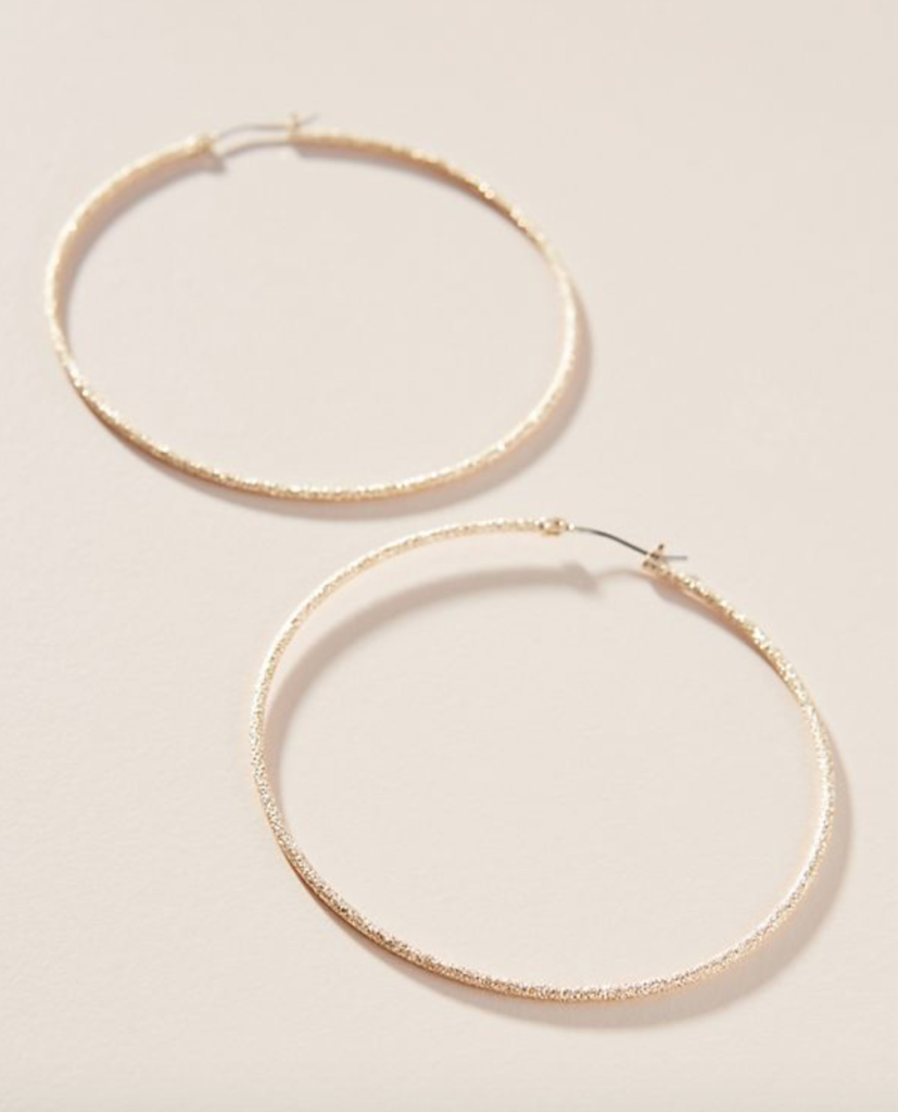 Bethenny Frankel's Hoop Earrings on Live with Kelly and Ryan