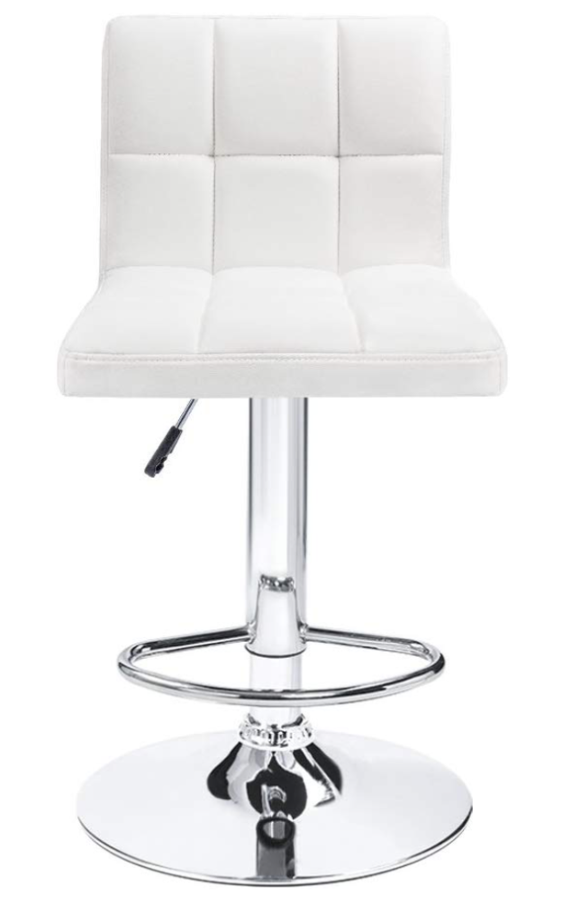 Gina Kirschenheiter's White Leather Make-up Chair Curling Her Hair