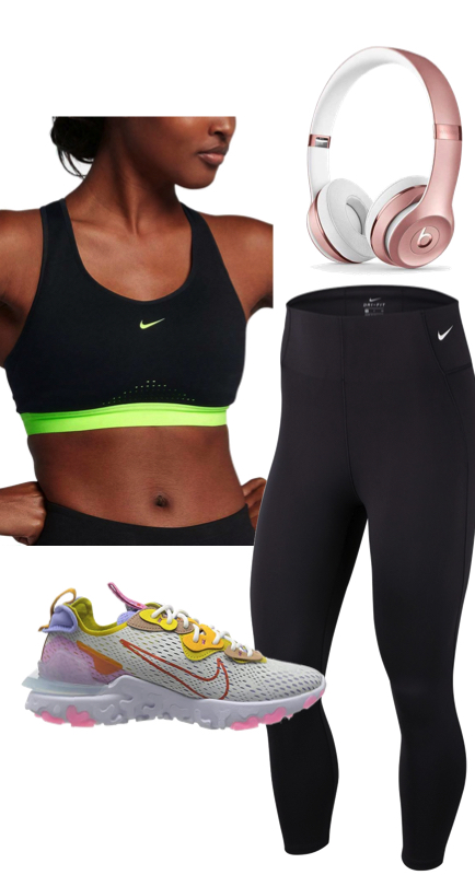 Leah McSweeney’s Black Workout Outfit