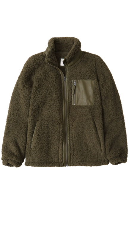 Amanda Batula’s Olive Green Sherpa Jacket