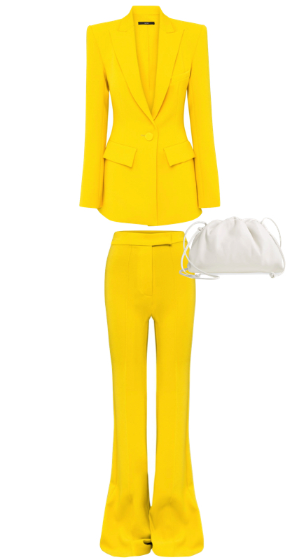 Lisa Rinna’s Yellow Suit