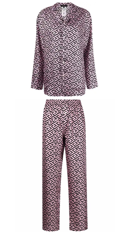 Lisa Rinna’s Pink and Black Printed Pajamas 1